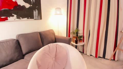 Raychell Black  online show from November 28, 4:10 pm