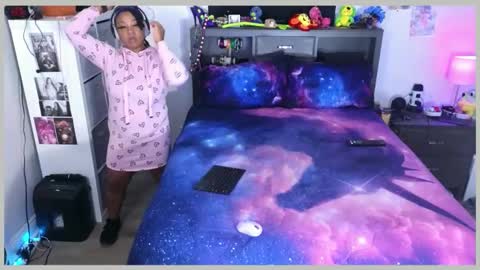 realgoddessdream online show from April 11, 11:08 pm