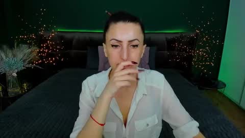 rebecca_diamonds online show from March 9, 6:50 am