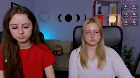 rebecca_smile_ online show from March 20, 4:56 pm