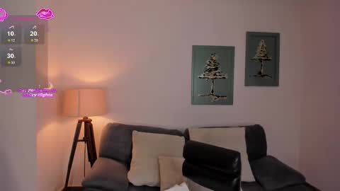 Rebe online show from December 14, 11:21 pm