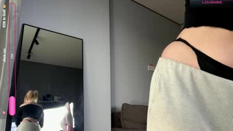 Rebecca Nikson online show from September 26, 3:59 am