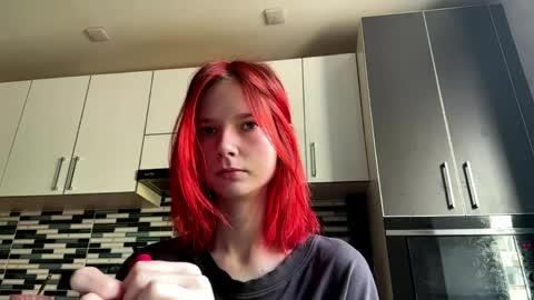 Mary online show from April 22, 8:11 am