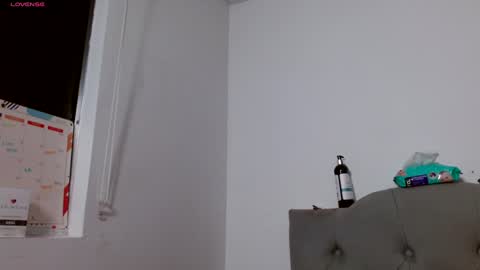 IG   OF red moonn online show from January 13, 10:36 am