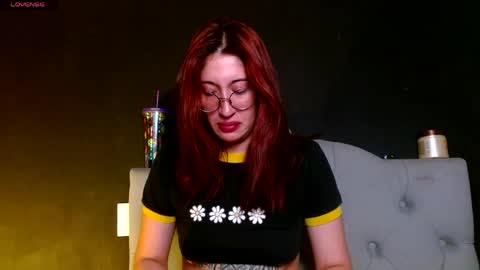 IG   OF red moonn online show from April 22, 1:52 pm