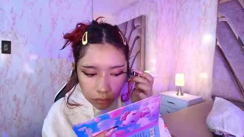 red_pandaa online show from January 10, 3:44 am