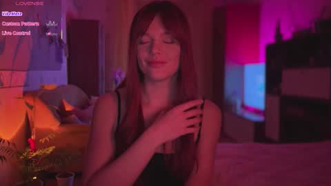 redaplle2 online show from April 13, 10:10 pm