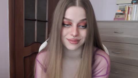 Lily online show from September 20, 2:32 am