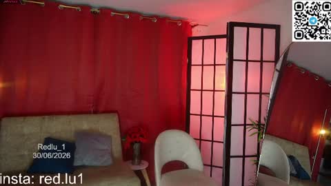 Lu Independiet model online show from July 1, 12:43 am