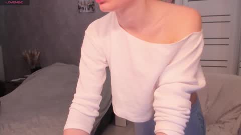 Stephanie online show from March 3, 11:16 am