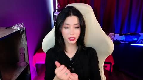 Kiara online show from April 8, 6:15 am