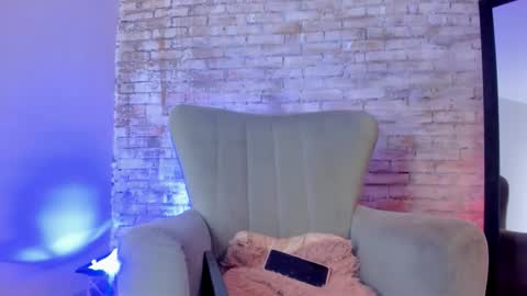   online show from February 13, 1:35 pm