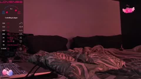 Red online show from September 14, 11:24 pm