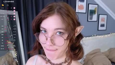 reginablack_ online show from March 19, 8:35 pm