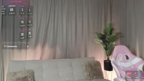 reidnox online show from March 19, 9:52 pm