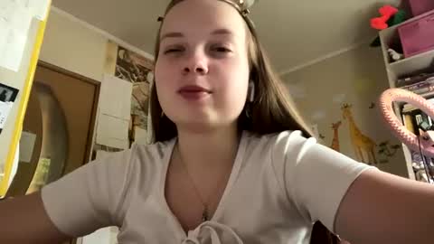 Annabel online show from June 17, 8:26 am