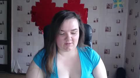 renataoia online show from March 4, 10:57 am