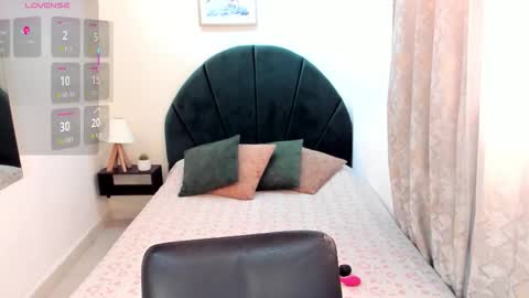      online show from January 17, 12:12 pm