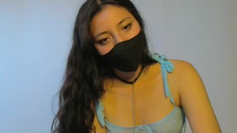 reni_tendress online show from October 31, 10:25 pm
