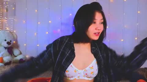 renochka online show from February 9, 7:27 am