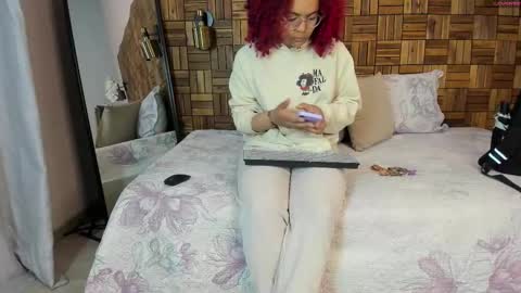 Sara online show from September 14, 11:19 am