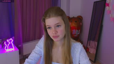 Rina online show from April 2, 8:50 pm