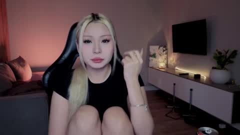 rileymee online show from March 19, 3:22 am