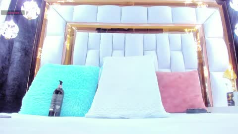 Riley online show from April 4, 12:15 pm