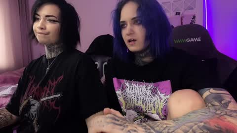   DianaBrite            fansl y online show from January 26, 11:17 am