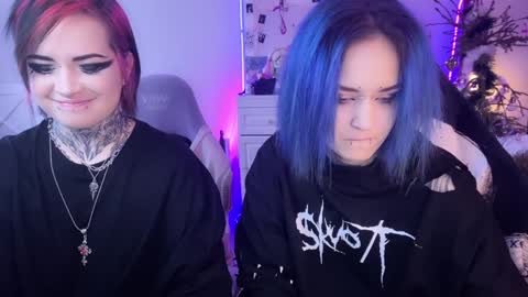   DianaBrite            fansl y online show from January 10, 11:22 am