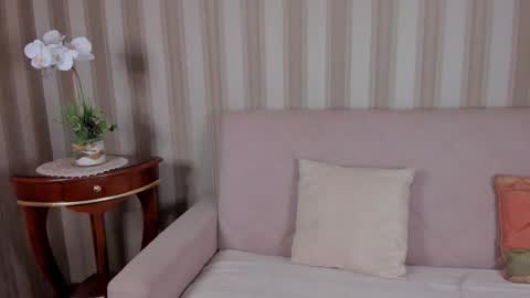 rita_farell online show from November 3, 8:35 pm