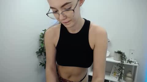 ritaneer online show from March 19, 9:13 am