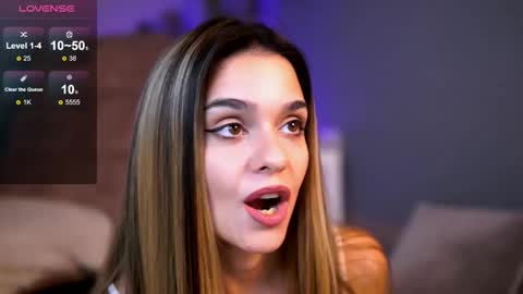 Roberta online show from September 9, 1:33 pm