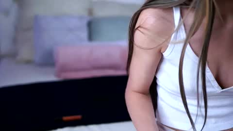 Roberta online show from March 23, 1:17 pm