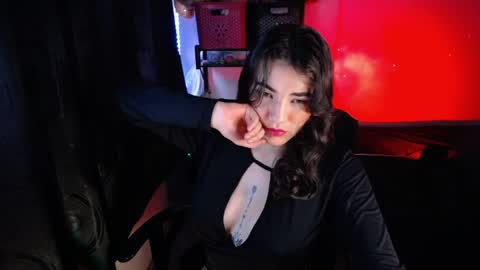 Robin online show from April 10, 11:27 am