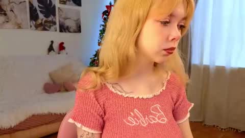 rochelle_dolly online show from January 7, 10:29 am
