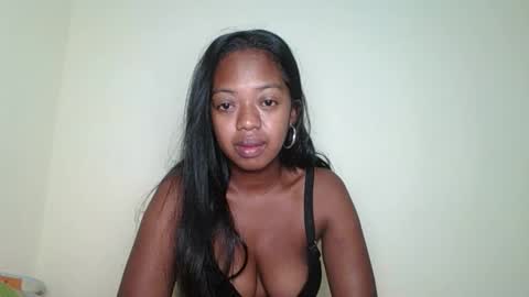 rochellinah online show from April 20, 6:16 am
