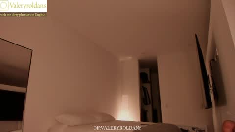 Valery Roldans online show from February 28, 3:39 am