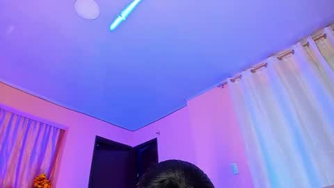 Is A Belle online show from February 3, 11:31 am