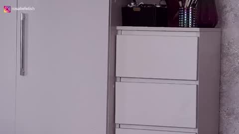 Rosalie online show from December 19, 5:54 am