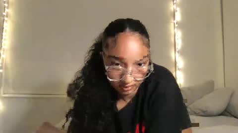 Rosalina online show from October 13, 5:10 am