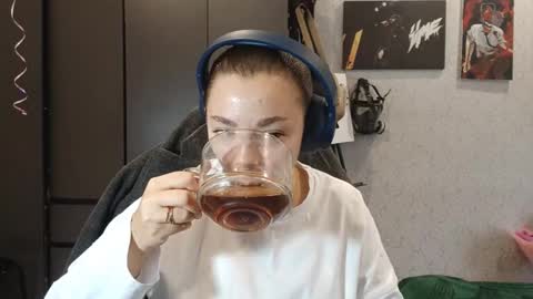 Kiki online show from October 18, 11:02 am