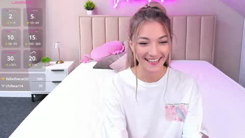 Kimberlly online show from October 8, 2:27 am