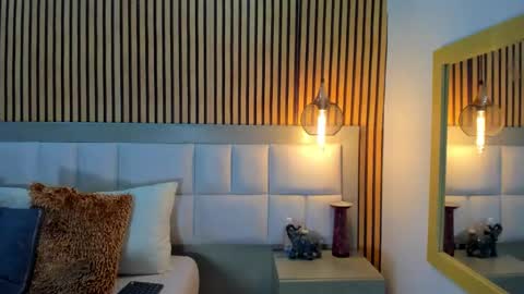 roseaurora online show from January 17, 2:13 pm