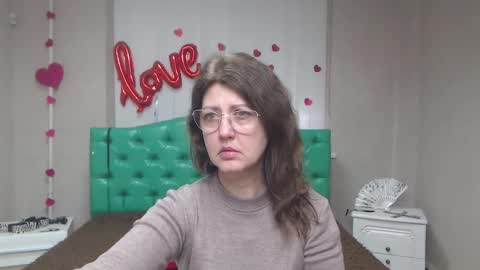 RoseHille online show from February 22, 7:09 am