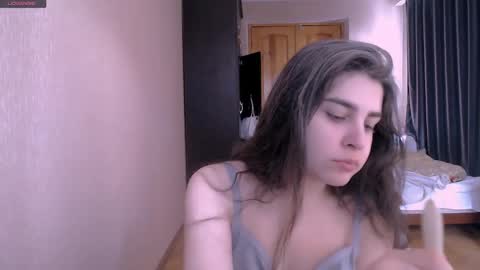 Rose online show from March 2, 7:10 am