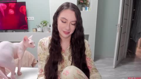 Julia online show from December 15, 10:58 pm