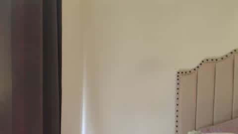 Ross BakerHot online show from October 31, 1:59 pm