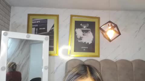 rosse jeane v online show from March 25, 3:23 am