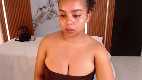 Rossi Hill online show from October 24, 8:49 pm